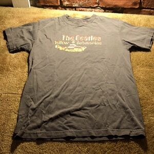 Beatles tee size small